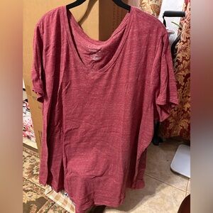 Sonoma Heathered Raspberry V-Neck Short Sleeve Top
